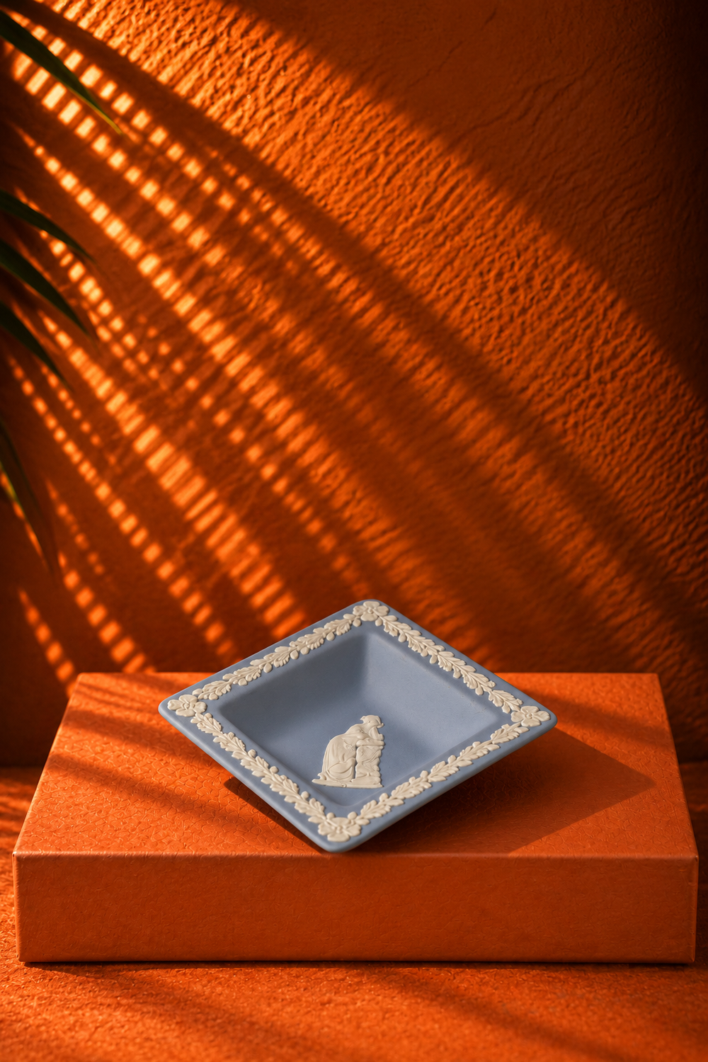 Vintage Blue Classical Relief Trinket Dish