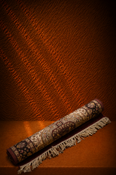 Hand-Knotted Kashmiri Tabriz Mahi Medallion Runner Scroll