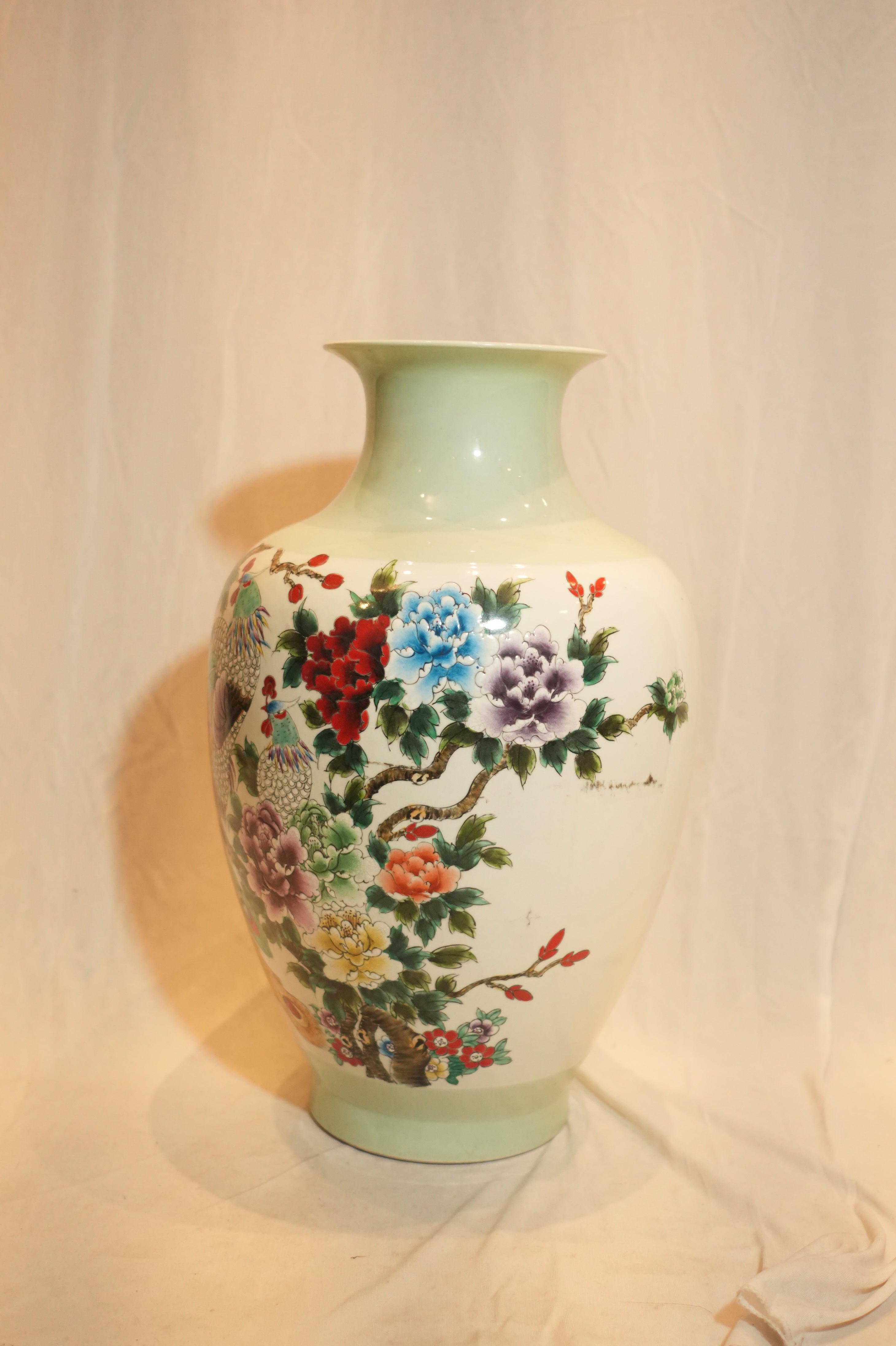 Vintage Chinese Famille Rose Crackle Glaze Porcelain Vase