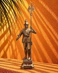 Antique Bronze Warrior Statue with Sword and Halberd – Ornate Decorative Sculpture